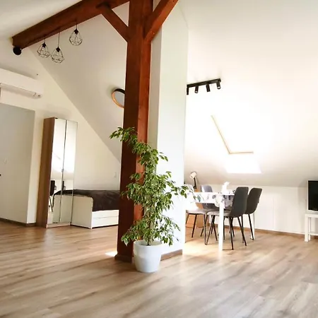 Spulka Hideaway - Romantic Forest Escape Near Prague Apartament *