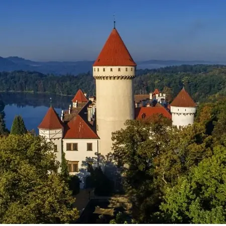 Apartament Spulka Hideaway - Romantic Forest Escape Near Prague *